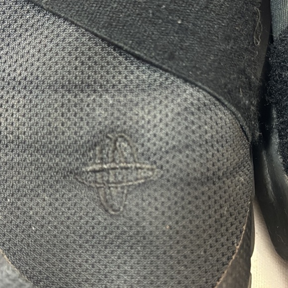 Nike Huarache Extreme Running Shoes Triple Black Youths Size 3Y Unisex - Picture 10 of 13